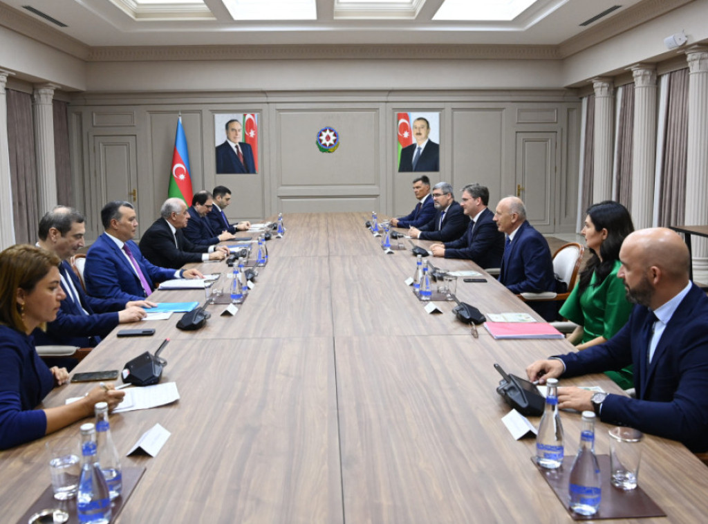 Selaković sa premijerom Azerbejdžana o jačanju saradnje dve zemlje