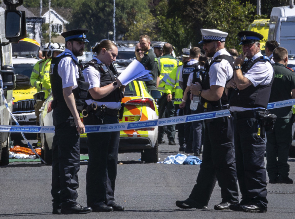 Velika Britanija: Preminulo i treće dete nakon ranjavanja nožem u Sautportu