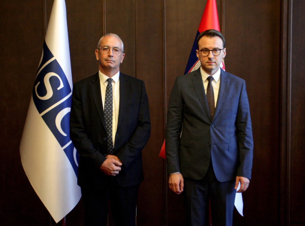 Petkovic receives farewell visit from OSCE ambassador in Kosovo-Metohija