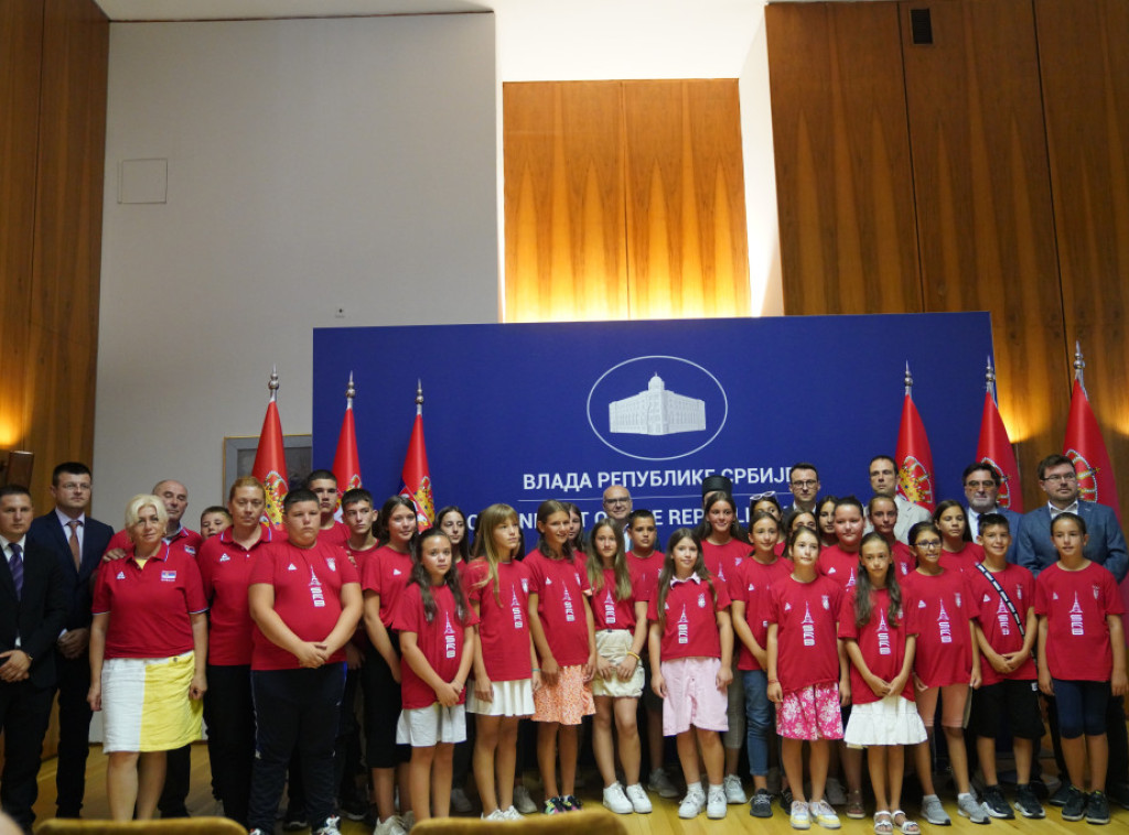Vucevic receives schoolchildren from Kosovo-Metohija