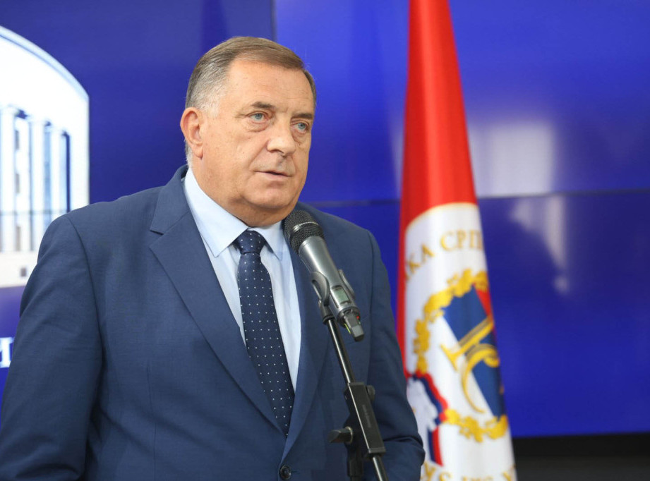 Dodik razgovarao sa Varheljijem o isključivanju Srba iz svih procesa u BiH