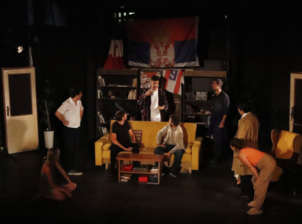 Beogradsko dramsko pozorište: Predstava "U se, na se i poda se" izvedena u okviru programa "Novi glasovi"