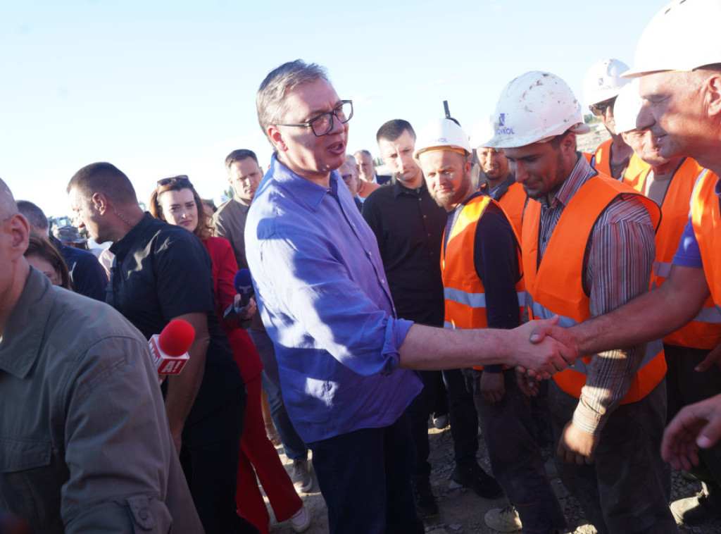 Vučić: Nacionalni stadion će biti ubedljivo najlepši u Evropi