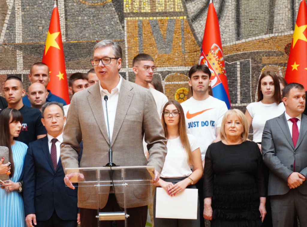 Vucic: Serbian students can learn a lot in fast-developing China