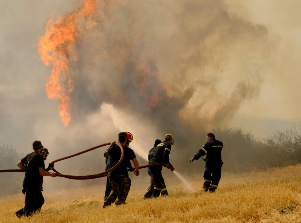 Portugal: Stotine vatrogasaca gase požar na Madeiri