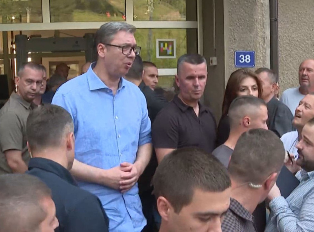 Vučić stigao u Mali Zvornik gde će razgovarati sa građanima