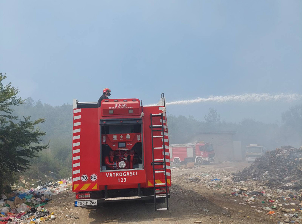 U Kotor Varoši ugašen površinski deo požara, problem je podzemni