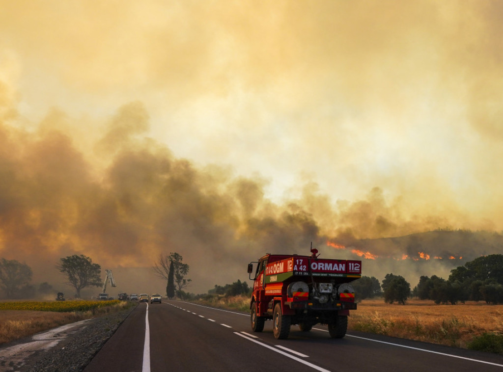 U Turskoj aktivno 69 požara, gasi ih 90 aviona, skoro 5.000 ljudi i 1.218 vozila