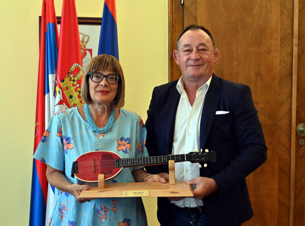 Maja Gojković: Pokrajinska vlada nastaviće da podržava Tamburica fest