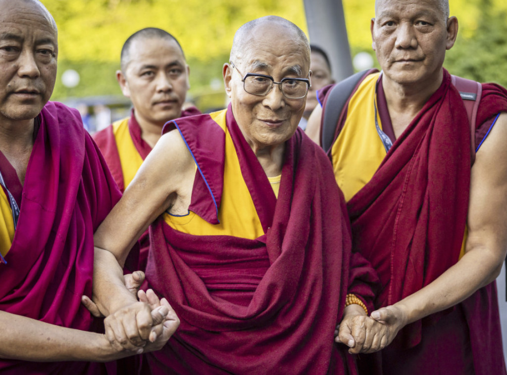 Dalaj Lama stigao u kratku posetu Švajcarskoj