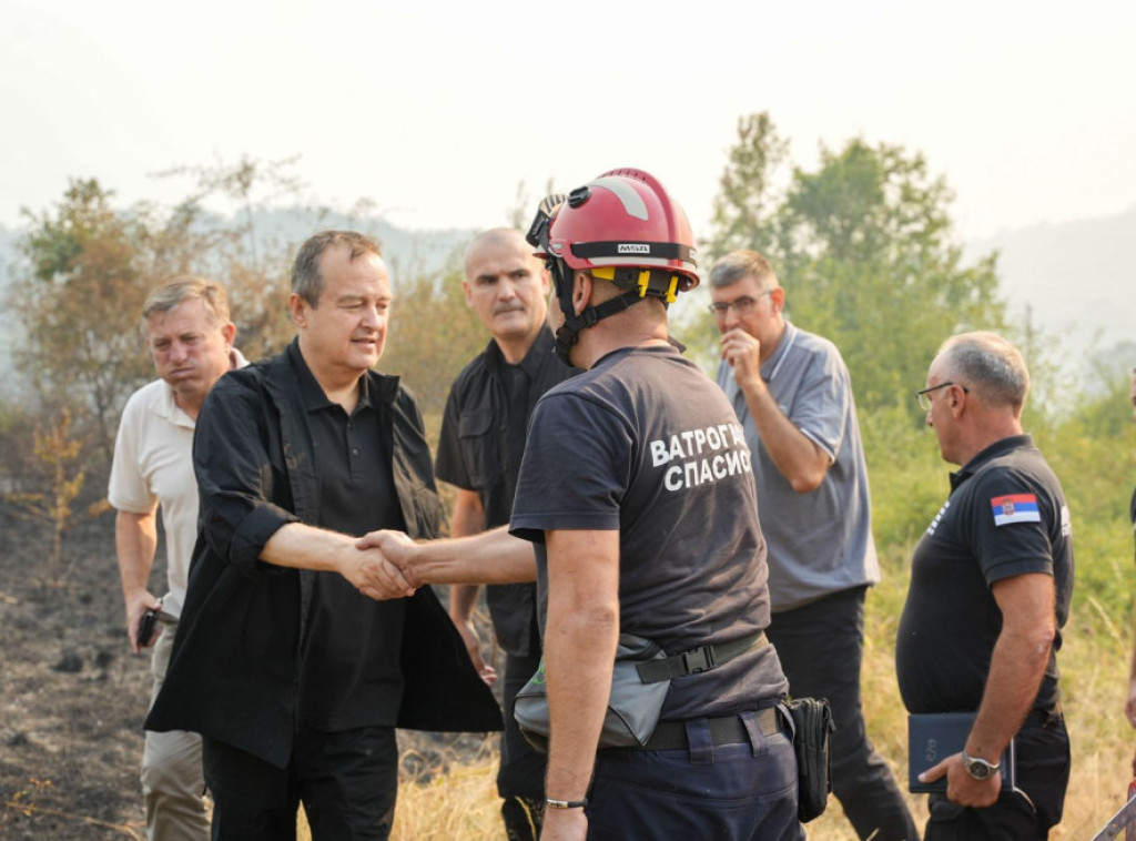 Dačić obišao oblast zahvaćenu požarom na Vidliču kod Pirota