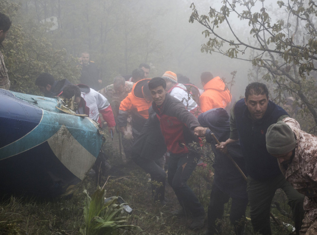 Helikopter u kojem je bio iranski predsednik Raisi srušio se zbog lošeg vremena