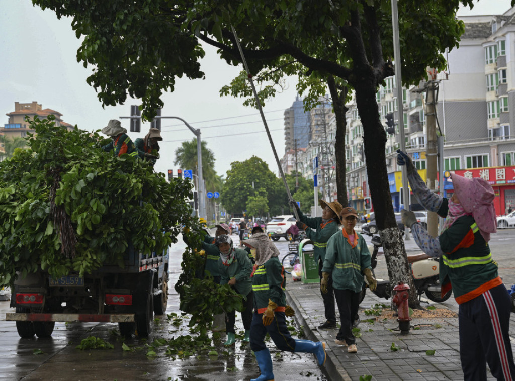 Kina: Najmanje dve osobe poginule, 92 ranjene u supertajfunu Jagi