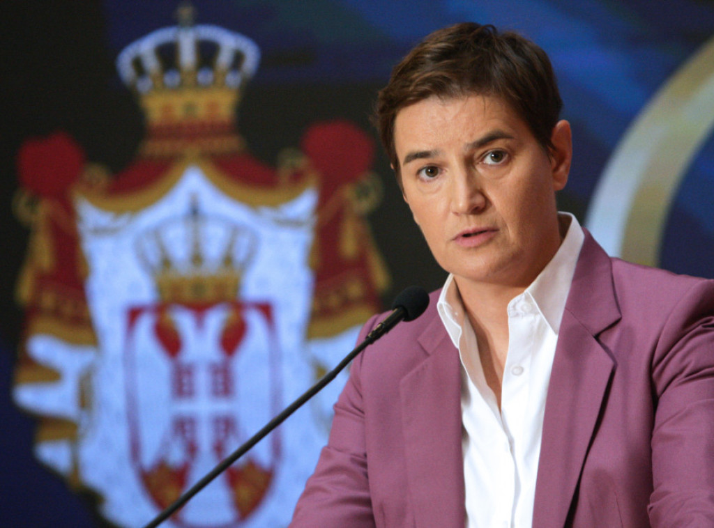 Brnabić: Niko, ni pod kojim uslovima, nikada ne sme da nasrne na prosvetnog radnika