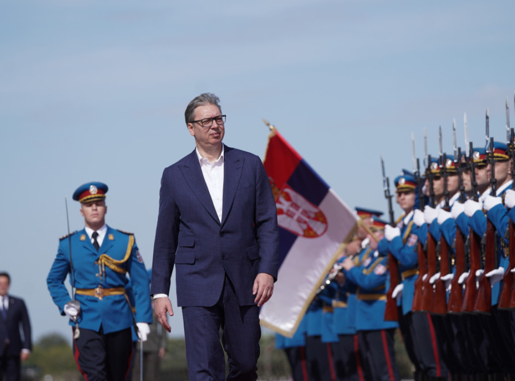 Vucic: We want to buy something special for our army - a weapon better than HIMARS