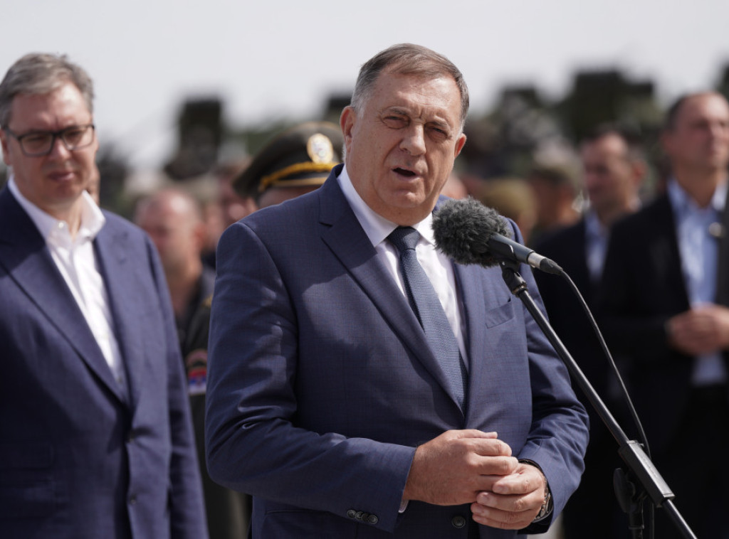 Dodik: Na "Zastavi 2024" se videla opremljenost, moral i patriotizam srpskih vojnika