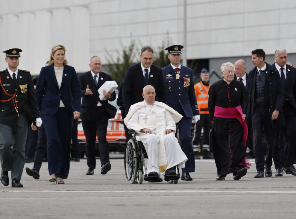 Papa Franja završio trodnevnu posetu Belgiji