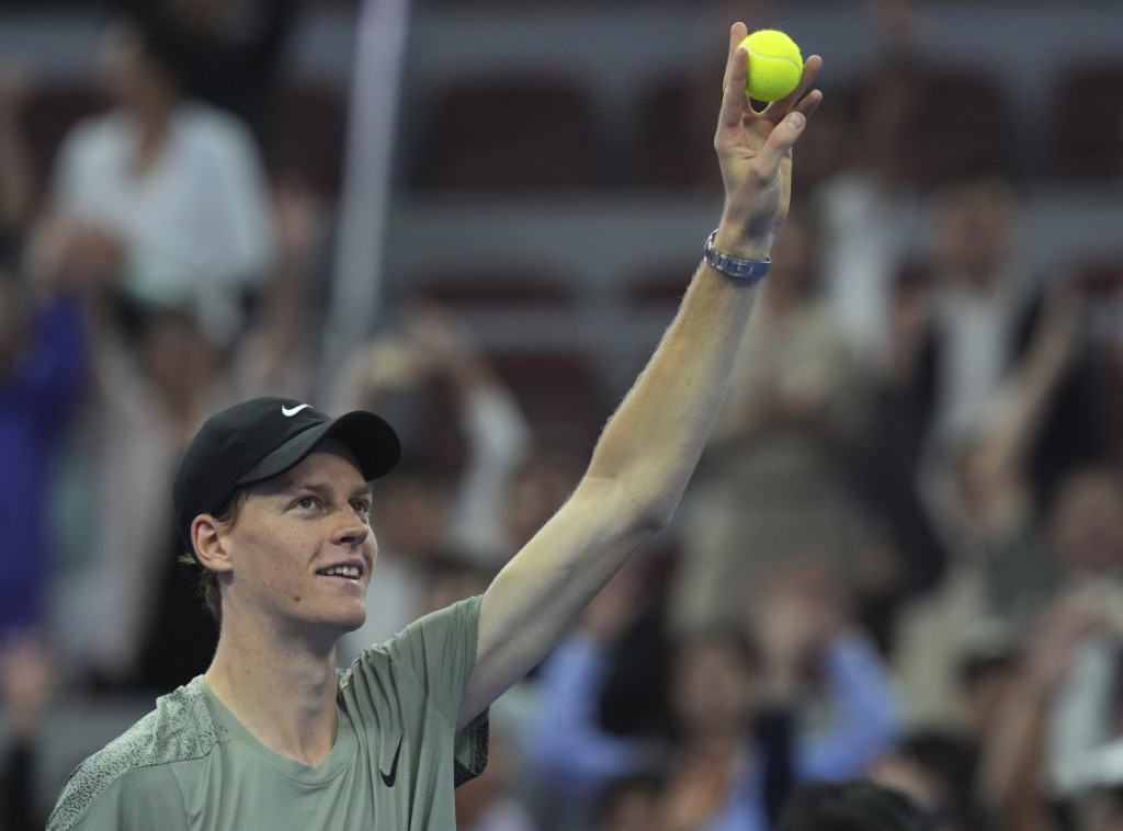 Italijanski teniser Janik Siner plasirao se u polufinale ATP turnira u Pekingu