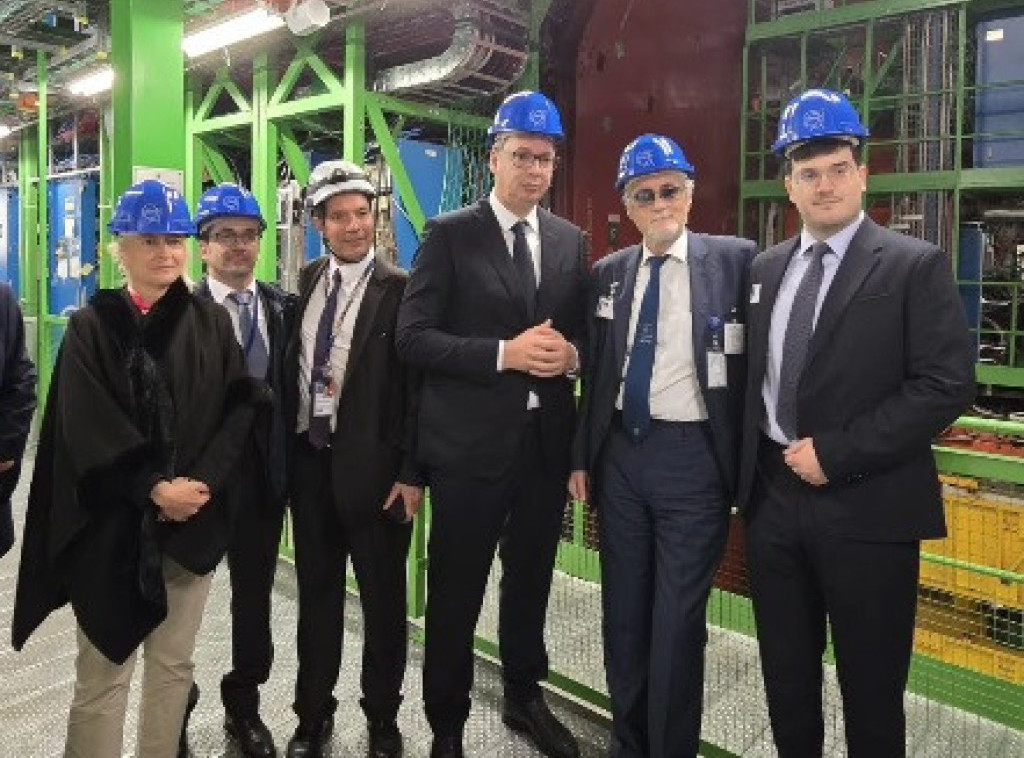 Vučić: Srbija sa ponosom ističe da su njeni timovi dali doprinos istraživanjima CERN-a