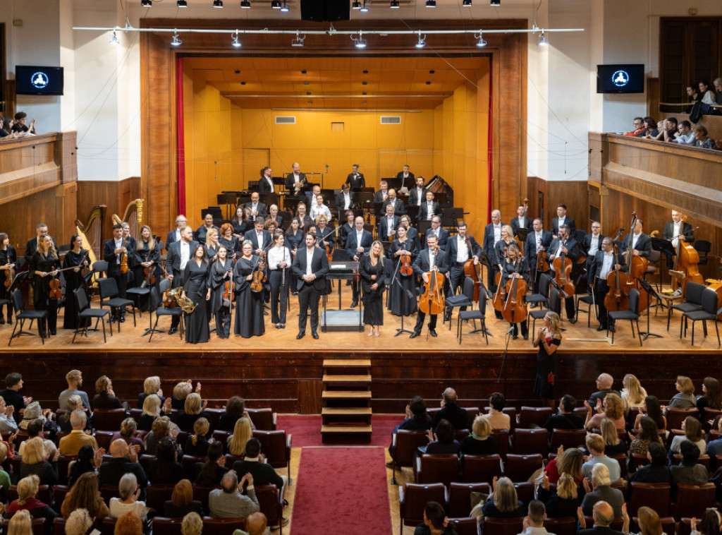 Beogradska filharmonija predstavila novu koncertnu garderobu za nastupe orkestra