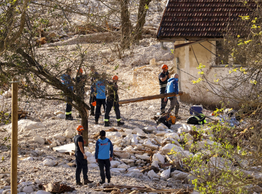 CZ BiH: Do ponoći će svi biti evakuisani iz ugroženih područja Jablanice i Konjica