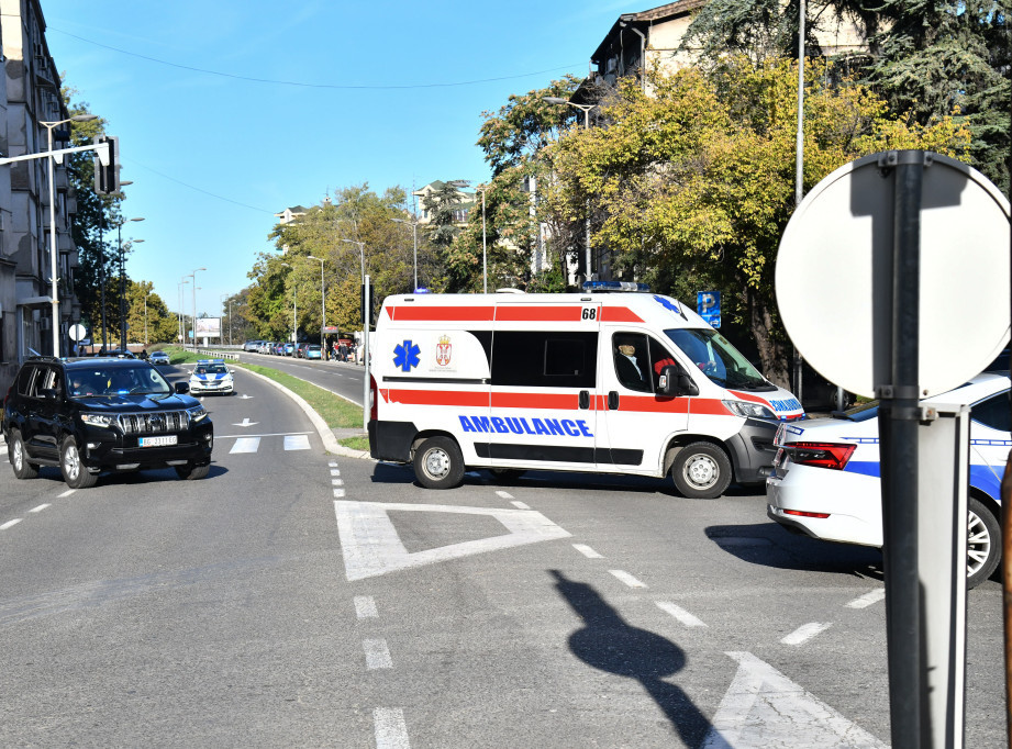 Saobraćajna nesreća na Petlovom Brdu, četvoro povređenih, žena na reanimaciji