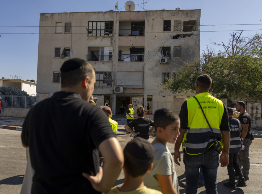 U raketnim udarima Hezbolaha na sever Izraela ranjeno devet osoba