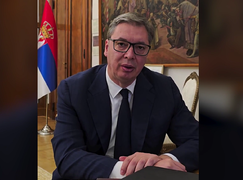 Vucic speaks with Putin