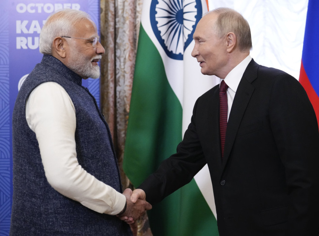 Putin i Modi razgovarali o rusko-indijskim odnosima na samitu BRIKS-a