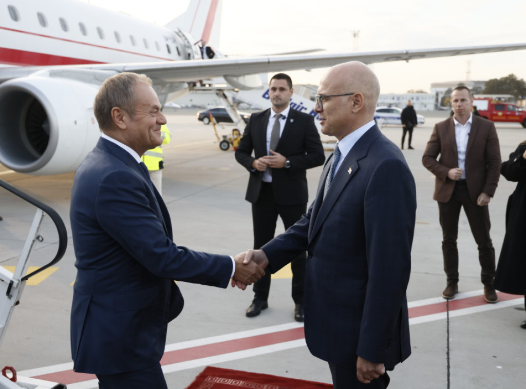 Tusk arrives in Belgrade on official visit