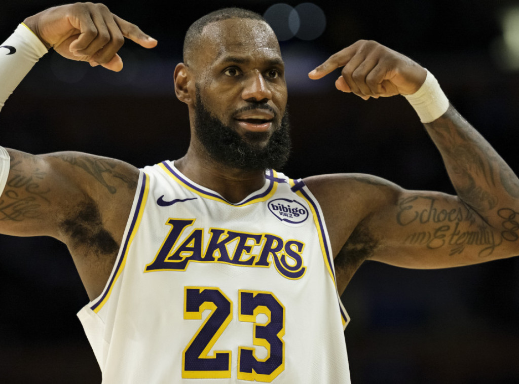 NBA košarkaš Lebron Džejms podržao Kamalu Haris