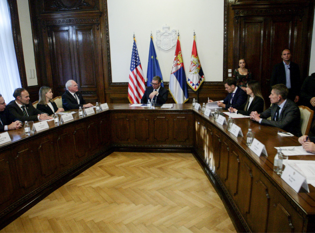 Vucic meets with American-Serbian Business Council delegation