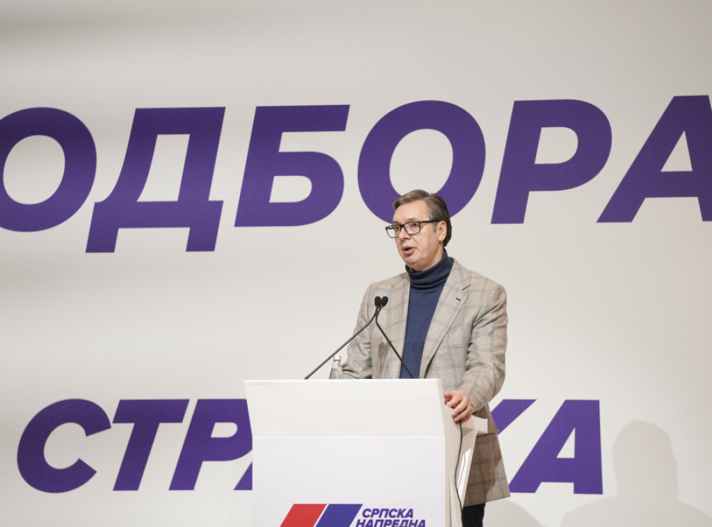 Vucic: Gov't reshuffle due between March and June