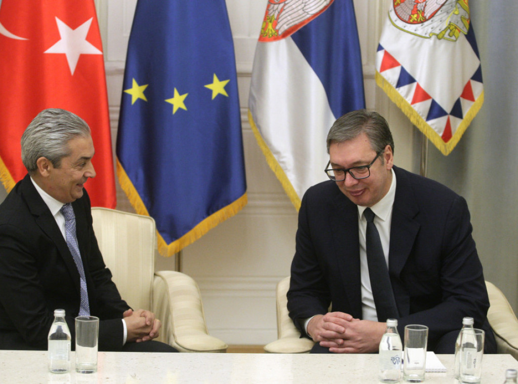 Vucic receives farewell visit from Turkish ambassador