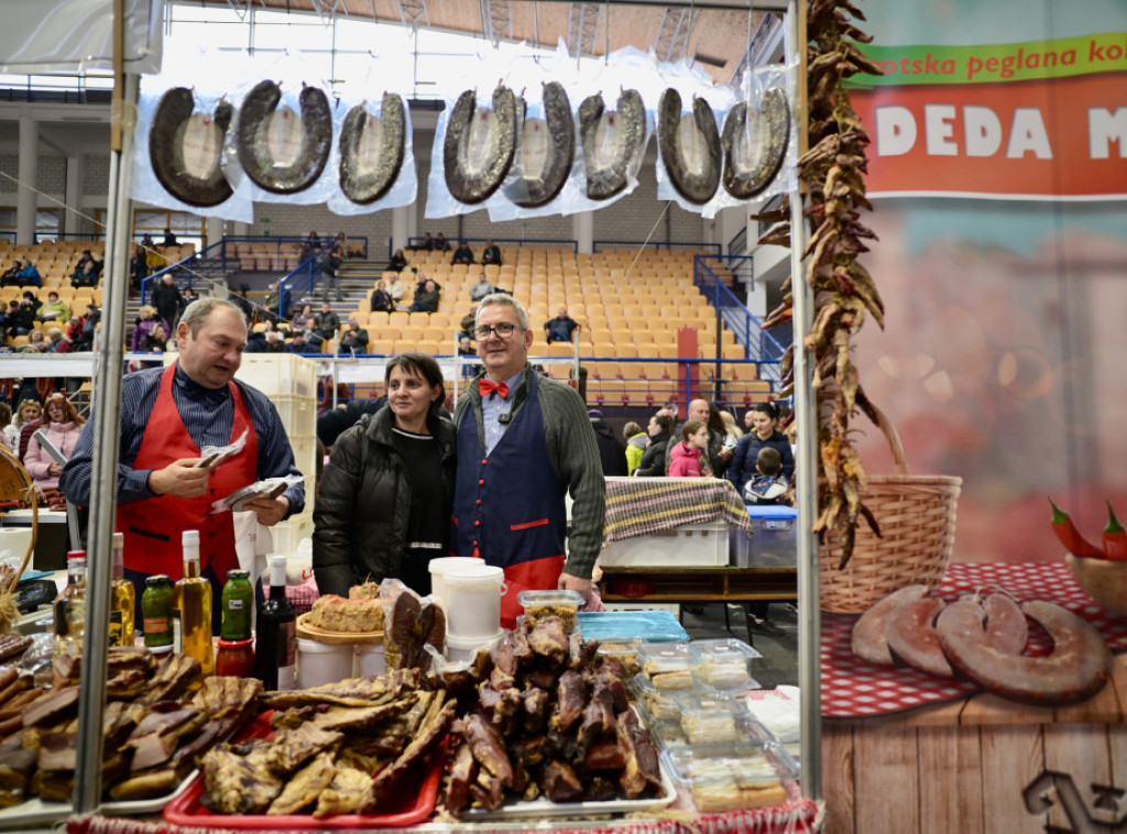 Dani caribrodske šušenice - specijaliteta koji je san svakog gurmana