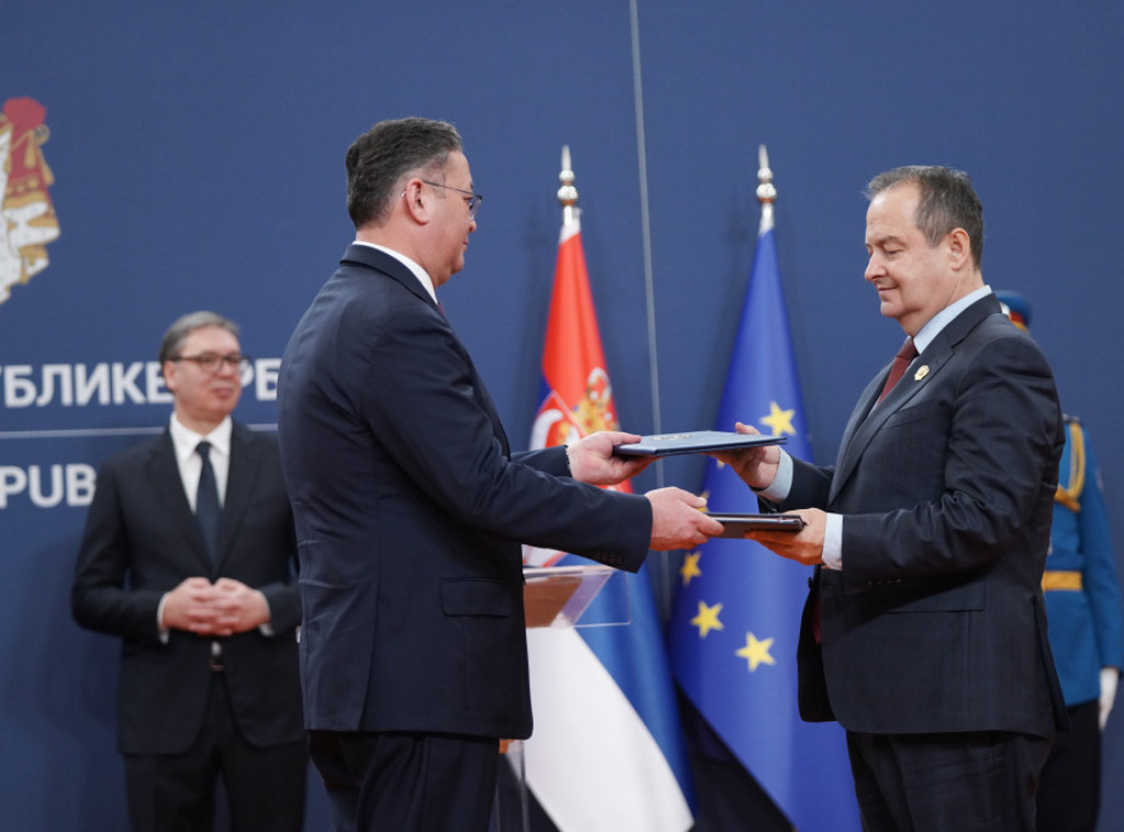 Serbia, Kazakhstan sign 10 agreements, memorandums