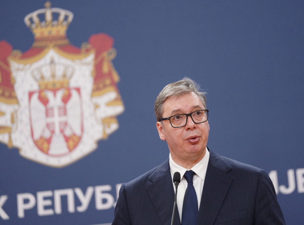 Vučić: Očekujem već tokom sutrašnjeg dana nove ostavke, u vladi i na drugim mestima