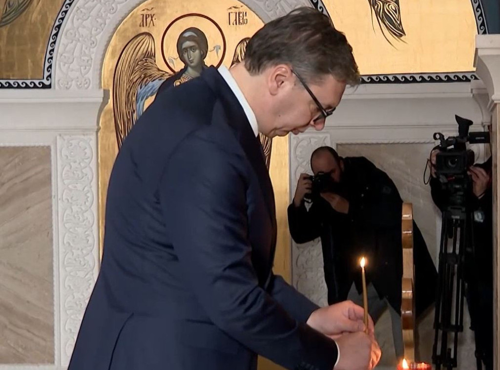 Vučić u Hramu Svetog Save na pomenu patrijarhu Irineju