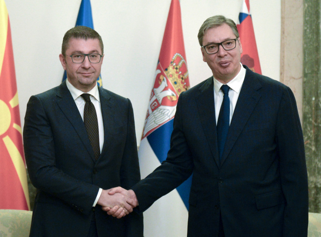 Vucic meets with North Macedonian PM