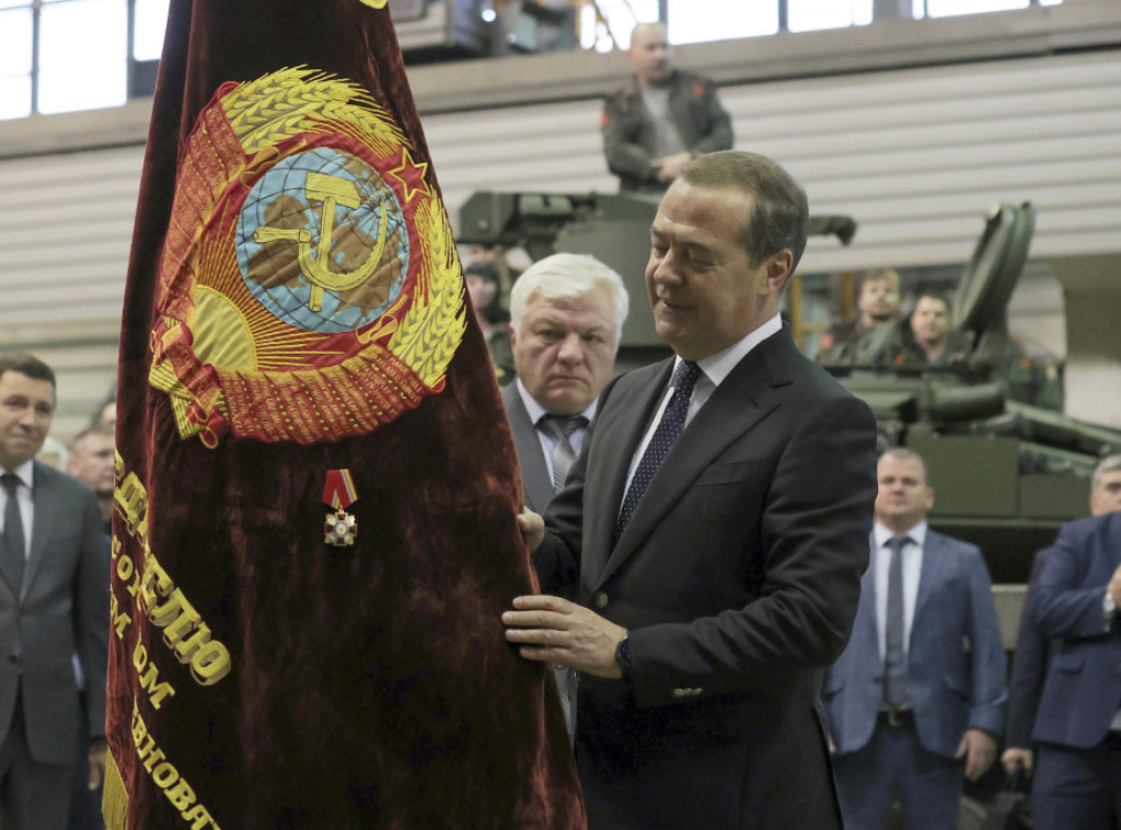 Medvedev: Tramp može da reši ukrajinski sukob, ali Rusija računa samo na sebe