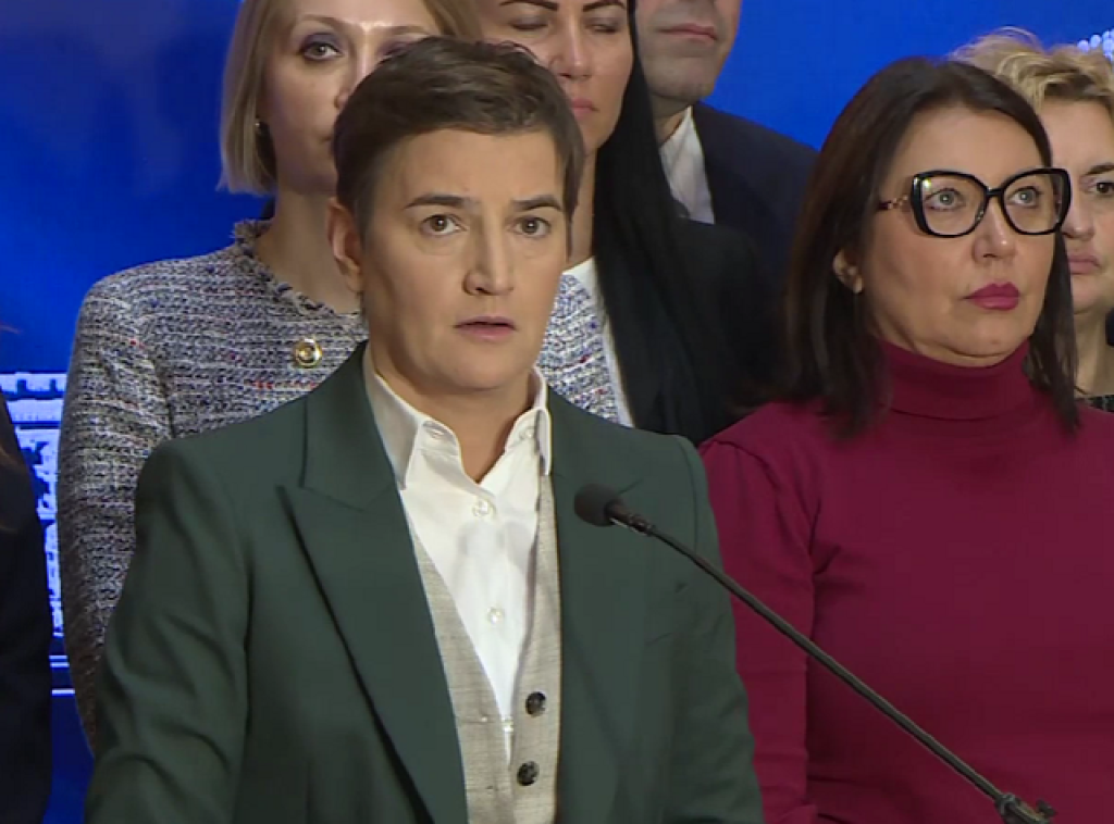 Opozicija ometa obraćanje Brnabić na konferenciji za medije u Skupštini