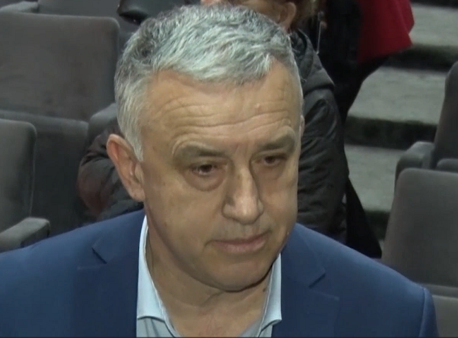 Elek posetio porodice koje je maltretirala tzv. kosovska policija, najavio pomoć