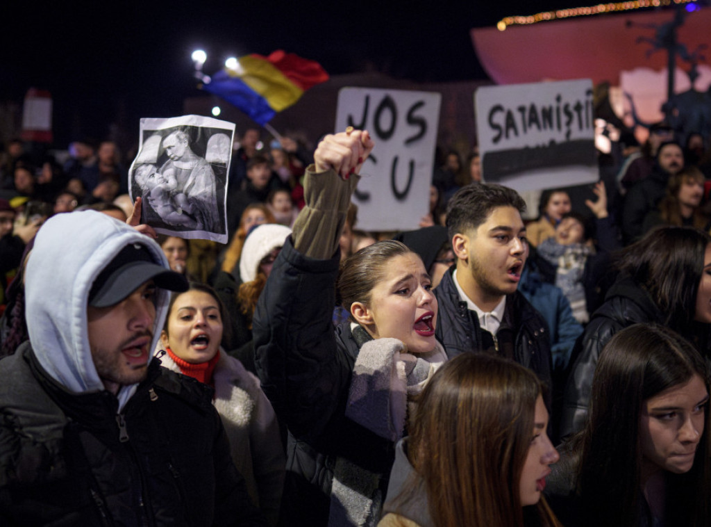 Protesti širom Rumunije zbog neslaganja sa kandidatom Kalinom Đorđeskuom