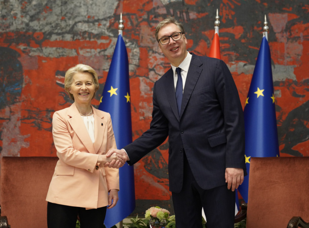 Vucic congratulates EC president on new five-year term