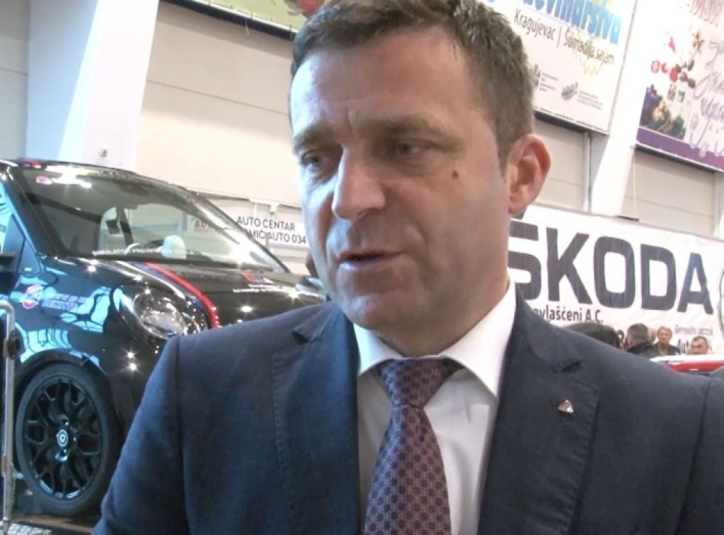 Otvoren sajam Auto expo 2024 u Kragujevcu: Bezbednost vozača osnovna briga