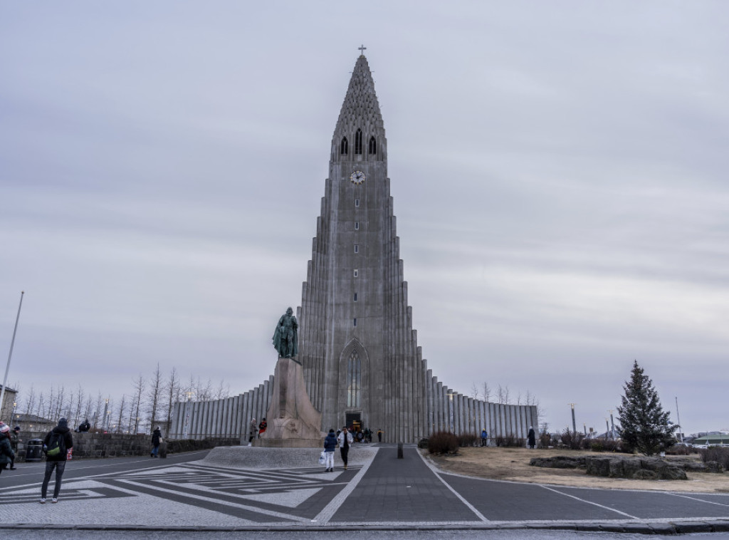 Na Islandu danas vanredni parlamentarni izbori