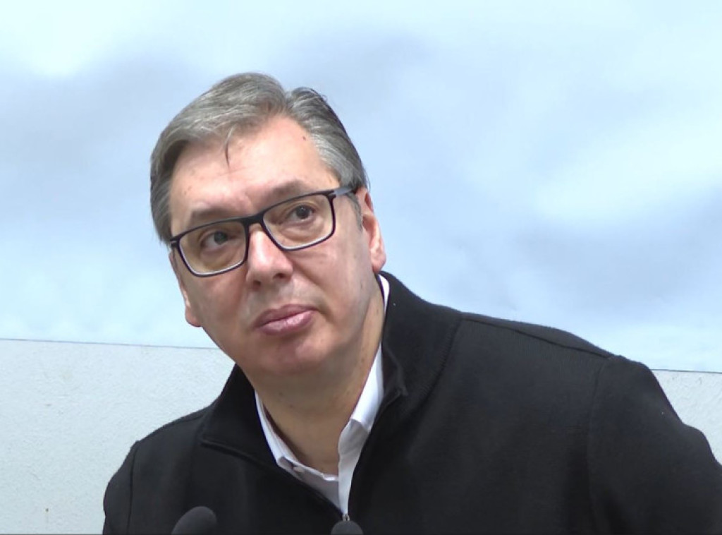 Vučić: Ne treba podilaziti mladima, moraju brže da sazrevaju i razumeju ne laku situaciju