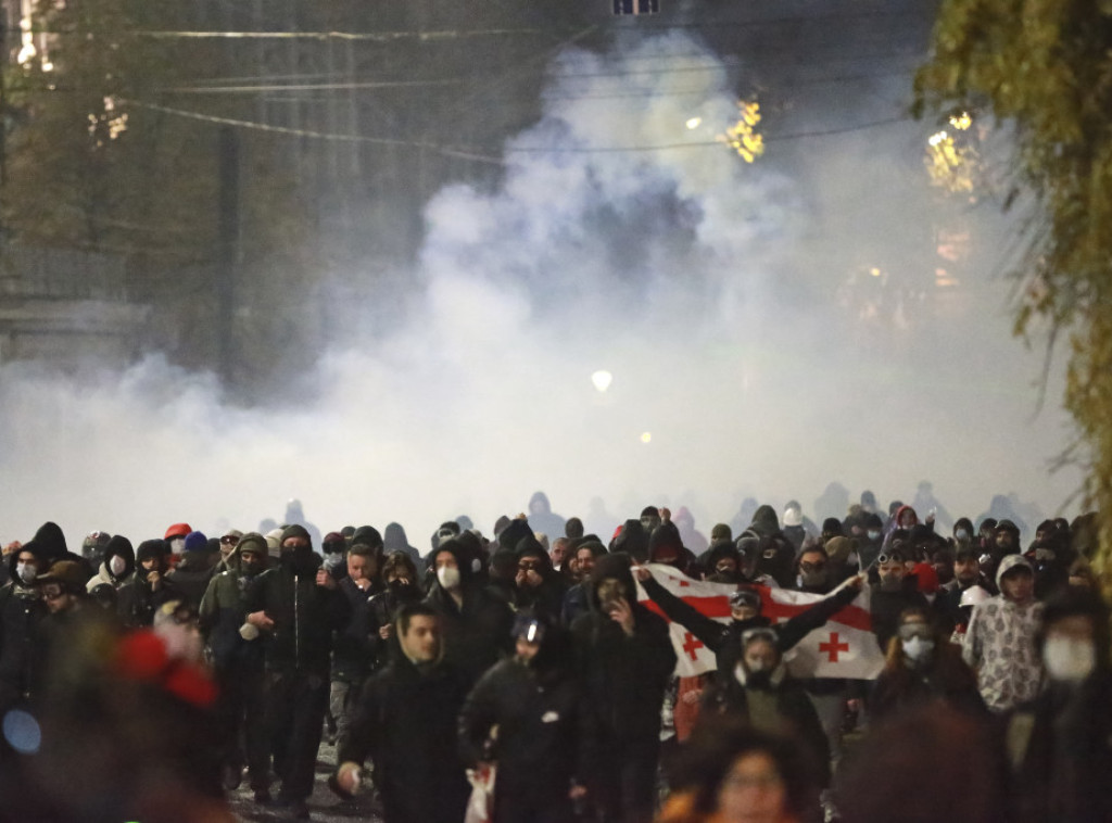 Na protestima u Tbilisiju privedene 224 osobe