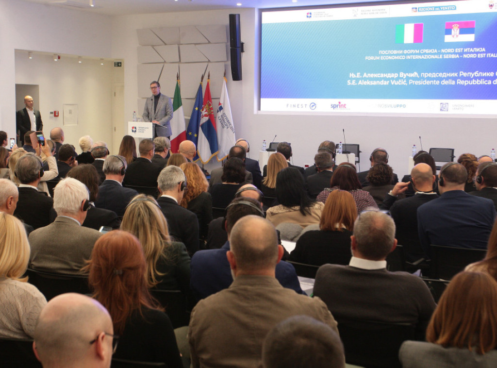 Počeo italijansko-srpski poslovni forum u PKS, prisustvuje Vučić; Čadež: Poslovni forum okuplja 115 privrednika