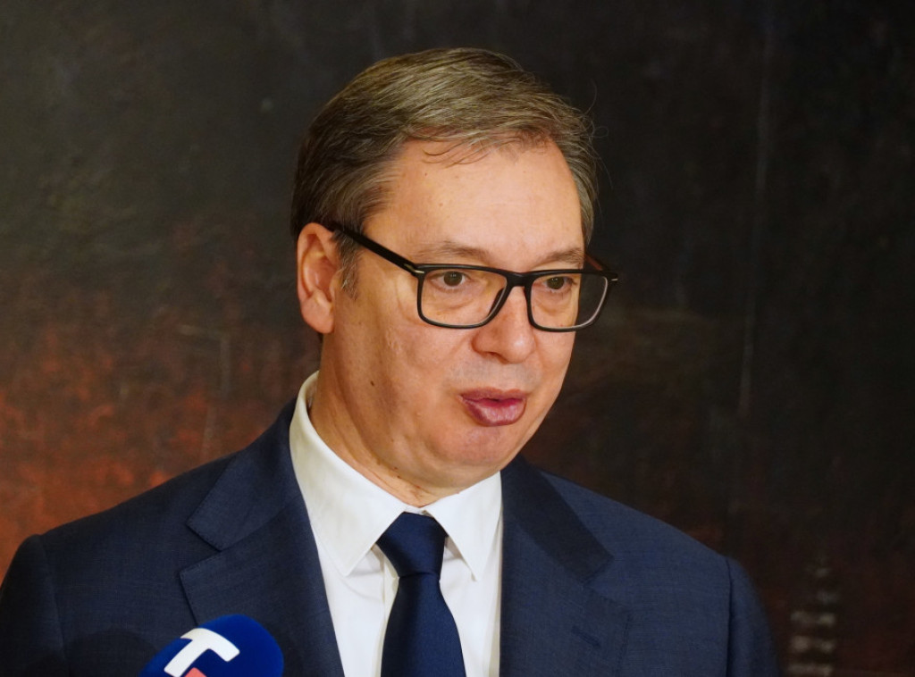 Vučić se sastao sa Lajčakom u okviru posete Briselu